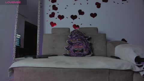 LOGAN DRAKE online show from June 3, 2026, 1:30 am