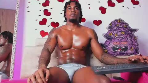 Snapshot of logan_drakex chatting on July 1, 2026, 12:56 am LOGAN DRAKE online show from July 1, 2026, 12:56 am