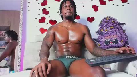 Snapshot of logan_drakex chatting on July 6, 2026, 10:45 pm LOGAN DRAKE online show from July 6, 2026, 10:45 pm
