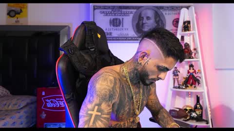 Snapshot of logan_hugh8 chatting on January 29, 2025, 12:02 pm logan_hugh8 online show from January 29, 2025, 12:02 pm