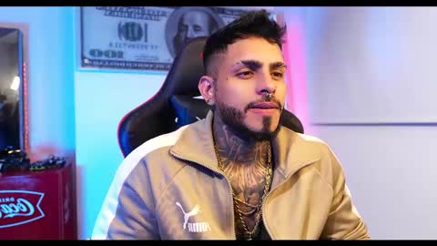 Snapshot of logan_hugh8 chatting on March 2, 2025, 6:27 am logan_hugh8 online show from March 2, 2025, 6:27 am