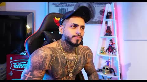 Snapshot of logan_hugh8 chatting on March 4, 2025, 9:43 pm logan_hugh8 online show from March 4, 2025, 9:43 pm