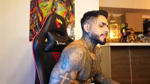 Snapshot of logan_hugh8 chatting on September 23, 2025, 4:37 am logan_hugh8 online show from September 23, 2025, 4:37 am