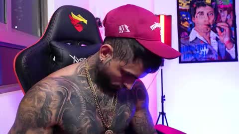 Snapshot of logan_hugh8 chatting on November 9, 2025, 2:32 am logan_hugh8 online show from November 9, 2025, 2:32 am