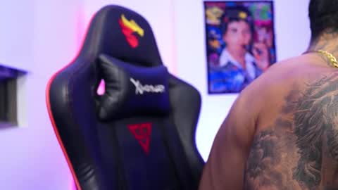 Snapshot of logan_hugh8 chatting on November 23, 2025, 2:22 am logan_hugh8 online show from November 23, 2025, 2:22 am