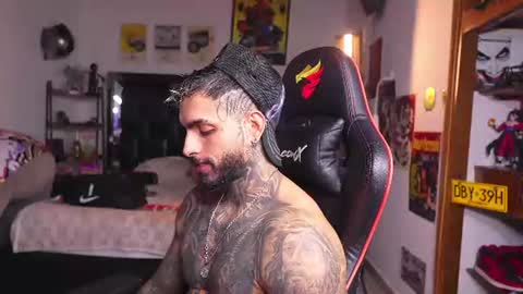 logan_hugh8 online show from June 10, 2026, 10:25 am