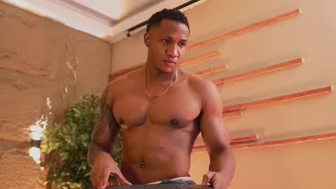 Snapshot of logan_varela chatting on November 9, 2025, 12:42 am logan_varela online show from November 9, 2025, 12:42 am