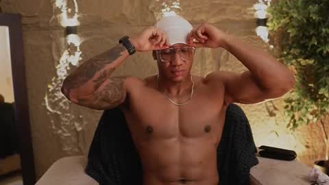 Snapshot of logan_varela chatting on November 25, 2025, 10:15 am logan_varela online show from November 25, 2025, 10:15 am