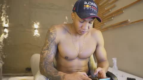 logan_varela online show from March 2, 2026, 2:02 pm