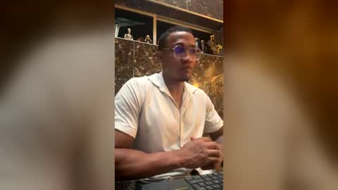 Snapshot of logan_varela chatting on July 22, 2026, 11:13 am logan_varela online show from July 22, 2026, 11:13 am
