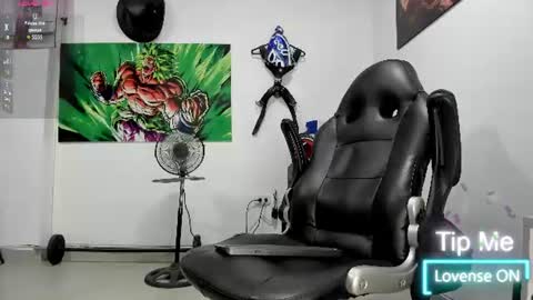 Snapshot of logan_whitters01 chatting on June 24, 2026, 12:31 am LOGAN WHITTERS online show from June 24, 2026, 12:31 am