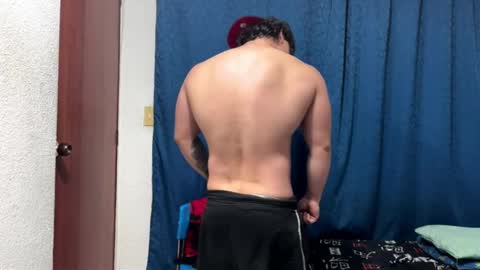 Snapshot of logan_x3 chatting on October 20, 2025, 3:40 am Logan online show from October 20, 2025, 3:40 am