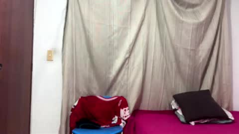 Snapshot of logan_x3 chatting on March 4, 2026, 3:56 am Logan online show from March 4, 2026, 3:56 am