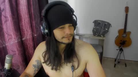 Snapshot of loganhot22 chatting on January 23, 2025, 3:43 pm Logan online show from January 23, 2025, 3:43 pm