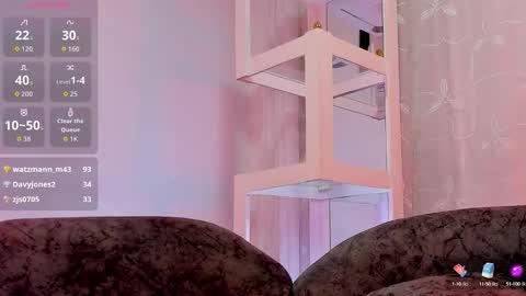 Snapshot of logantwink18 chatting on September 15, 2025, 11:54 am logantwink18 online show from September 15, 2025, 11:54 am