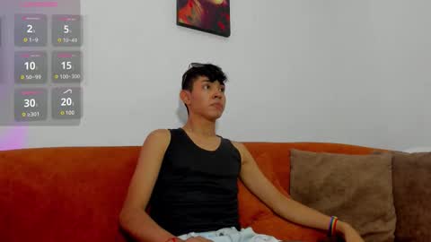 Snapshot of logantwink18 chatting on September 25, 2025, 12:14 am logantwink18 online show from September 25, 2025, 12:14 am