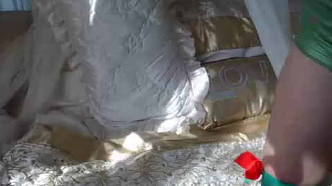 Lilu online show from February 26, 2025, 9:10 am