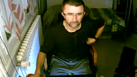 lokoum39 online show from December 6, 2024, 6:28 pm