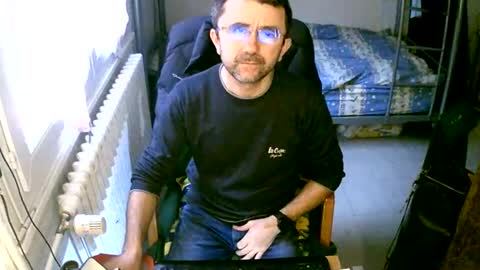 lokoum39 online show from January 8, 2025, 12:15 pm