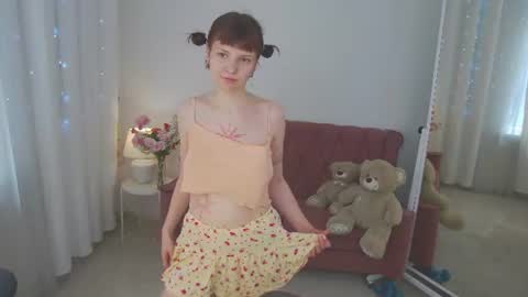 Snapshot of lola_mason chatting on July 8, 2026, 11:15 am Lola online show from July 8, 2026, 11:15 am