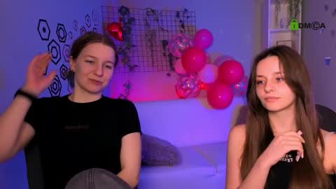 lola_shyy online show from March 4, 2026, 12:11 pm