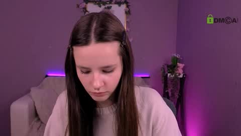 lola_shyy online show from March 7, 2026, 10:45 am