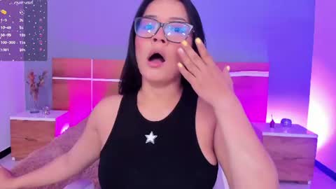 lola_sweeet18 online show from June 18, 2026, 9:58 am
