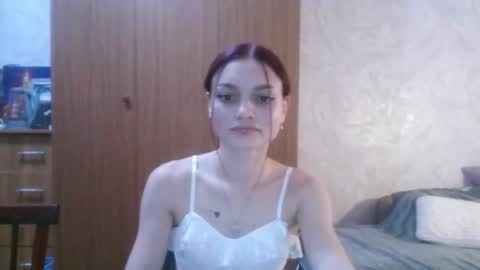 lola_sweetglow online show from June 25, 2026, 7:51 pm