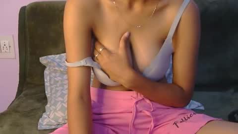 lolaa online show from March 19, 2026, 10:41 am