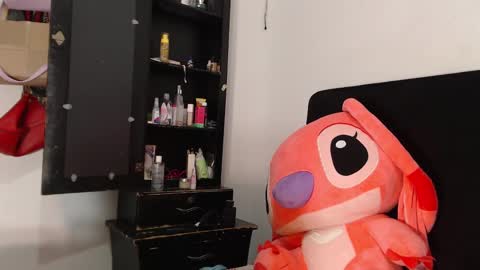 lolaa_staars online show from December 22, 2024, 7:33 am