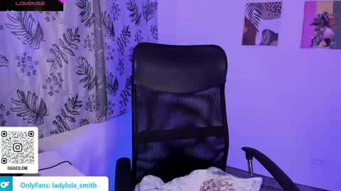 Snapshot of lolaasmith_21 chatting on March 12, 2025, 1:14 am lolaasmith_21 online show from March 12, 2025, 1:14 am