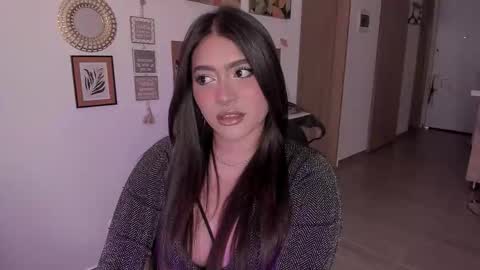 Snapshot of lolaasmith_21 chatting on October 24, 2025, 7:10 pm lolaasmith_21 online show from October 24, 2025, 7:10 pm