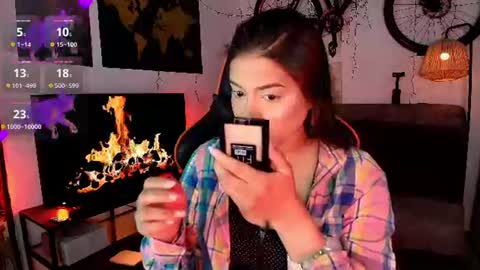 Snapshot of lolaasmith_21 chatting on June 10, 2026, 7:46 pm lolaasmith_21 online show from June 10, 2026, 7:46 pm