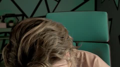 Snapshot of lolaasmus chatting on December 14, 2024, 4:52 pm I consider myself the god Loki but life just calls me LOL online show from December 14, 2024, 4:52 pm