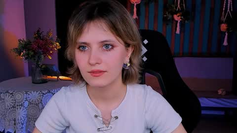 Snapshot of lolaasmus chatting on January 18, 2025, 8:20 am I consider myself the god Loki but life just calls me LOL online show from January 18, 2025, 8:20 am