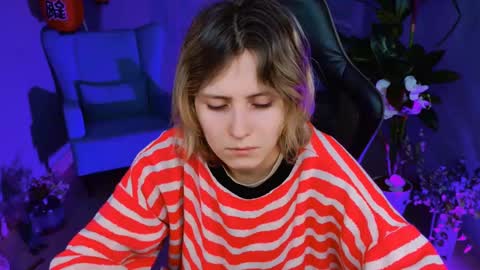 Snapshot of lolaasmus chatting on February 14, 2025, 5:09 am I consider myself the god Loki but life just calls me LOL online show from February 14, 2025, 5:09 am