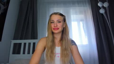 Snapshot of lolabani675452 chatting on September 23, 2025, 1:14 pm lolabani675452 online show from September 23, 2025, 1:14 pm