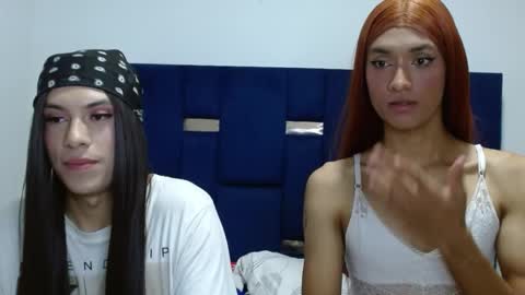 Snapshot of lolabloomx chatting on May 15, 2026, 11:12 pm lolabloomx online show from May 15, 2026, 11:12 pm