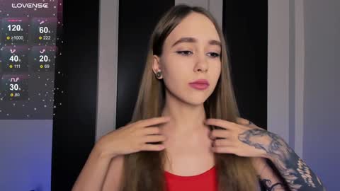 Snapshot of lolabunnyz chatting on December 29, 2024, 5:33 pm Lola3 online show from December 29, 2024, 5:33 pm