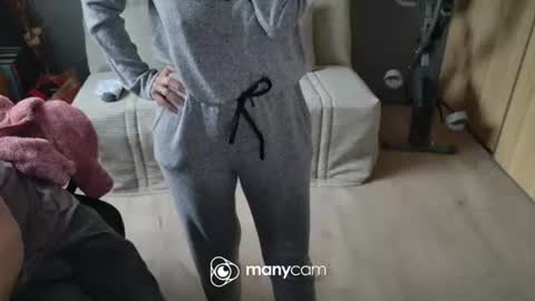 Snapshot of lolacharly chatting on January 31, 2025, 1:23 pm z1cpl38 online show from January 31, 2025, 1:23 pm