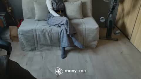 Snapshot of lolacharly chatting on February 5, 2025, 3:20 pm z1cpl38 online show from February 5, 2025, 3:20 pm