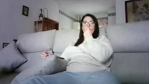 LOLA HUESO y ERIC online show from March 11, 2026, 9:26 am