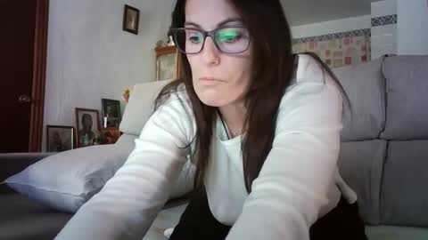 LOLA HUESO y ERIC online show from April 2, 2026, 2:47 pm