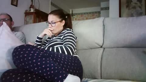 LOLA HUESO y ERIC online show from April 29, 2026, 5:30 pm