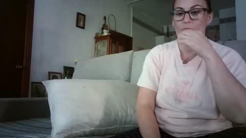 LOLA HUESO y ERIC online show from May 3, 2026, 3:07 pm