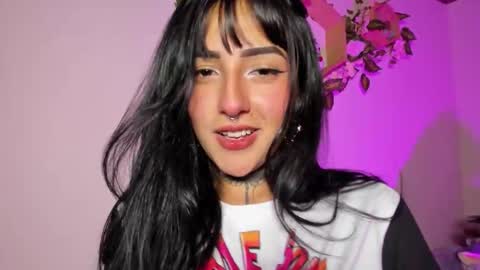 Lola online show from March 10, 2026, 7:24 am