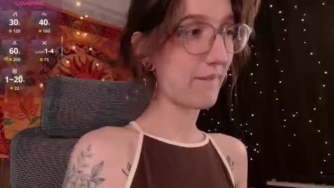lolami_ online show from June 13, 2026, 8:45 am
