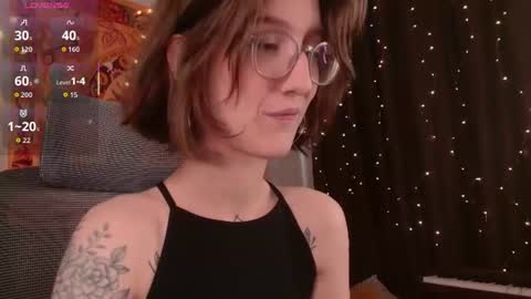 lolami_ online show from July 29, 2026, 7:39 am