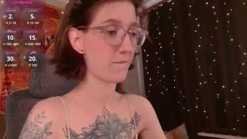 lolami_ online show from July 30, 2026, 7:29 am