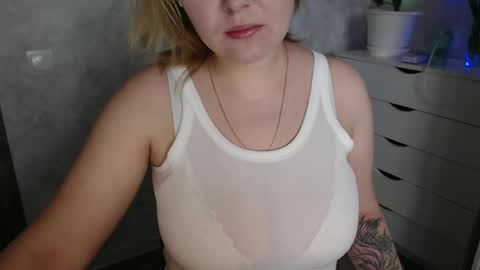 Snapshot of lolamyr chatting on April 26, 2026, 5:38 am kiss online show from April 26, 2026, 5:38 am